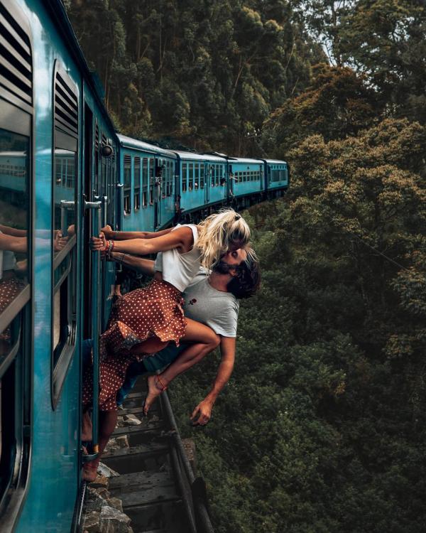 Cặp vợ chồng nổi tiếng trên Instagram bị chỉ trích với loạt hình âu yếm vô cùng nguy hiểm Cặp vợ chồng nổi tiếng trên Instagram bị chỉ trích với loạt hình âu yếm vô cùng nguy hiểm
