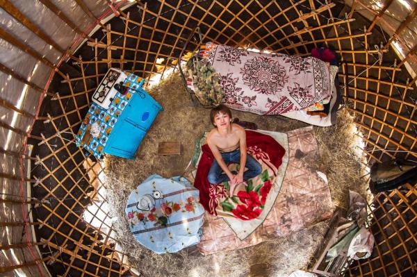 'Căn phòng của tôi : Chân dung một thế hệ': Đi khắp thế giới ngó nghiêng xem phòng ngủ của thế hệ Millennials có gì 'Căn phòng của tôi : Chân dung một thế hệ': Đi khắp thế giới ngó nghiêng xem phòng ngủ của thế hệ Millennials có gì