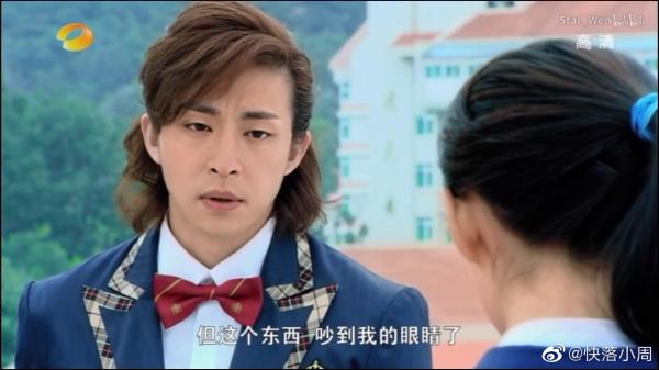 Fan hoang mang với hình ảnh gái tính của Đặng Luân trong loạt clip mới gây sốt trên MXH Fan hoang mang với hình ảnh gái tính của Đặng Luân trong loạt clip mới gây sốt trên MXH