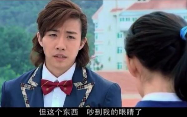 Fan hoang mang với hình ảnh gái tính của Đặng Luân trong loạt clip mới gây sốt trên MXH Fan hoang mang với hình ảnh gái tính của Đặng Luân trong loạt clip mới gây sốt trên MXH