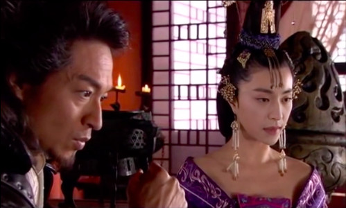 Fan hoang mang với hình ảnh gái tính của Đặng Luân trong loạt clip mới gây sốt trên MXH Fan hoang mang với hình ảnh gái tính của Đặng Luân trong loạt clip mới gây sốt trên MXH