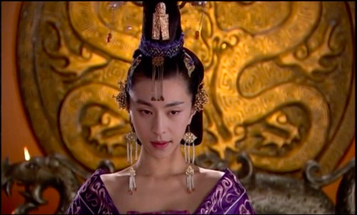 Fan hoang mang với hình ảnh gái tính của Đặng Luân trong loạt clip mới gây sốt trên MXH Fan hoang mang với hình ảnh gái tính của Đặng Luân trong loạt clip mới gây sốt trên MXH