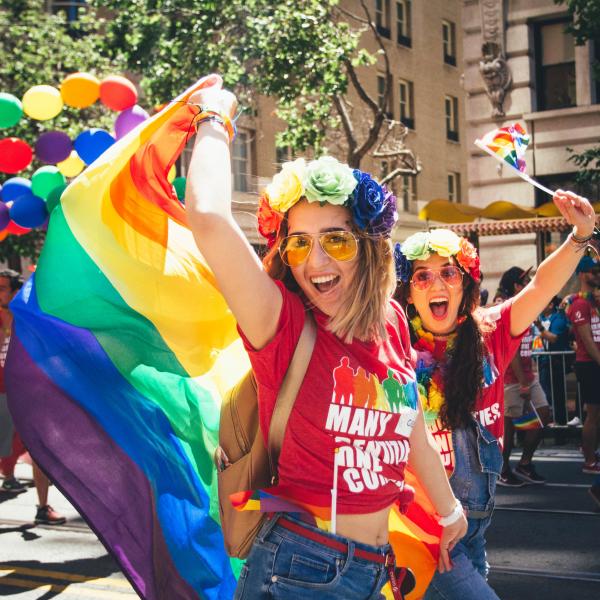Một Giám mục gây phẫn nộ khi kêu gọi không hưởng ứng tháng Tự hào LGBT vì sợ ảnh hưởng đến trẻ em Một Giám mục gây phẫn nộ khi kêu gọi không hưởng ứng tháng Tự hào LGBT vì sợ ảnh hưởng đến trẻ em