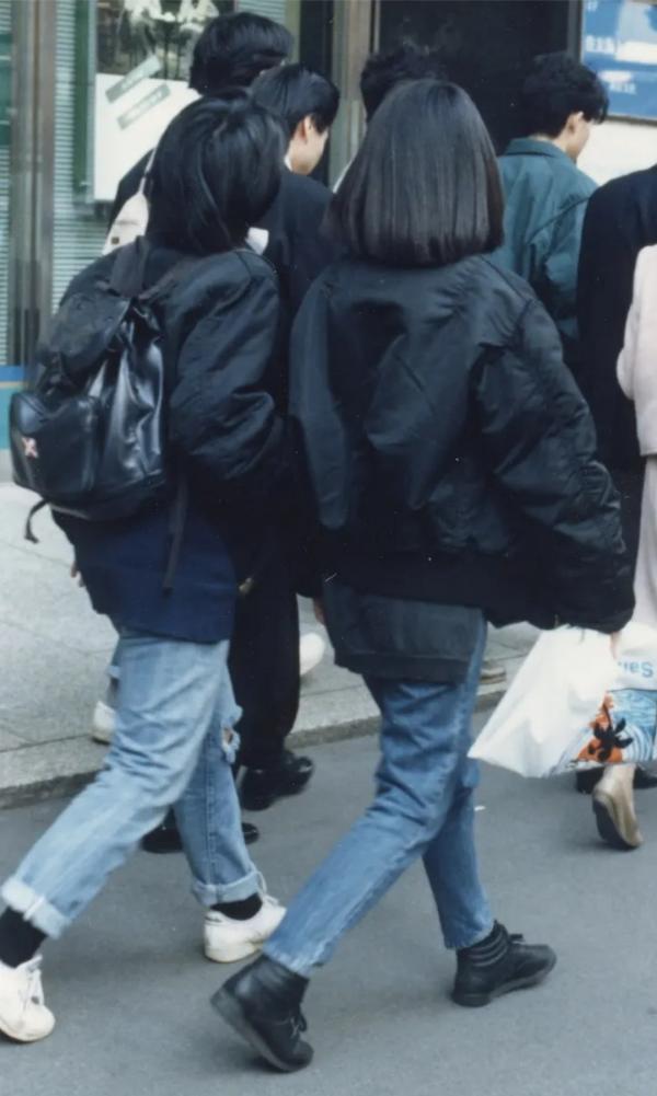 37 năm thời trang đường phố Tokyo làm kinh ngạc thế giới (1980 - 2017) (Phần 1) 37 năm thời trang đường phố Tokyo làm kinh ngạc thế giới (1980 - 2017) (Phần 1)