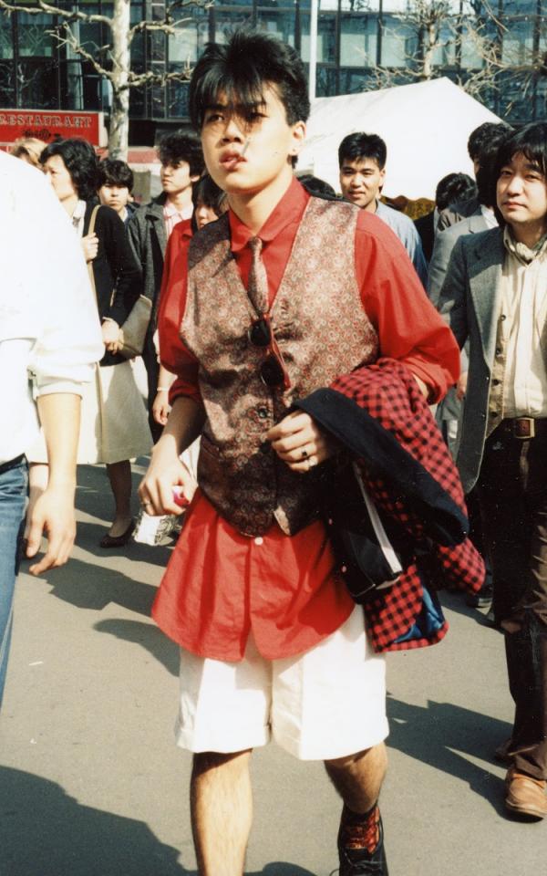 37 năm thời trang đường phố Tokyo làm kinh ngạc thế giới (1980 - 2017) (Phần 1) 37 năm thời trang đường phố Tokyo làm kinh ngạc thế giới (1980 - 2017) (Phần 1)