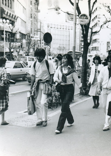 37 năm thời trang đường phố Tokyo làm kinh ngạc thế giới (1980 - 2017) (Phần 1) 37 năm thời trang đường phố Tokyo làm kinh ngạc thế giới (1980 - 2017) (Phần 1)