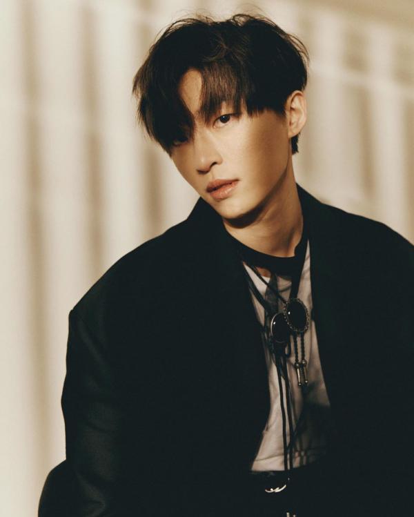 R.Tee - Producer đẹp hơn hoa, hotboy mới trong truyền thuyết của nhà YG là ai? R.Tee - Producer đẹp hơn hoa, hotboy mới trong truyền thuyết của nhà YG là ai?