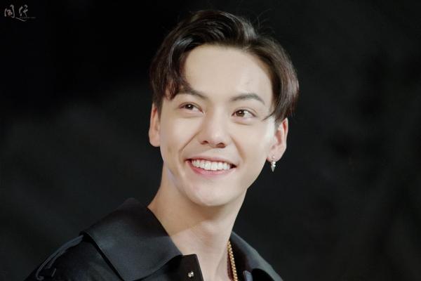 Hình mẫu bạn gái lý tưởng của sao Hoa Ngữ: Ngô Lỗi thích bé ngốc, Lý Dịch Phong thích người biết ăn biết ngủ
