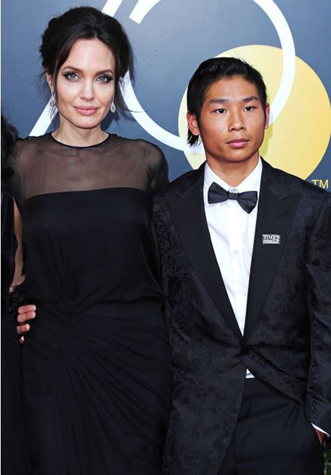 angelina jolie 1 1515374566 680x0 yjuq