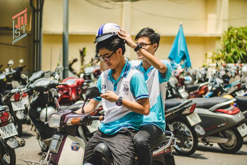'Tình yêu có màu gì?' và câu trả lời đầy ngọt ngào của Phổ thông Năng Khiếu 'Tình yêu có màu gì?' và câu trả lời đầy ngọt ngào của Phổ thông Năng Khiếu