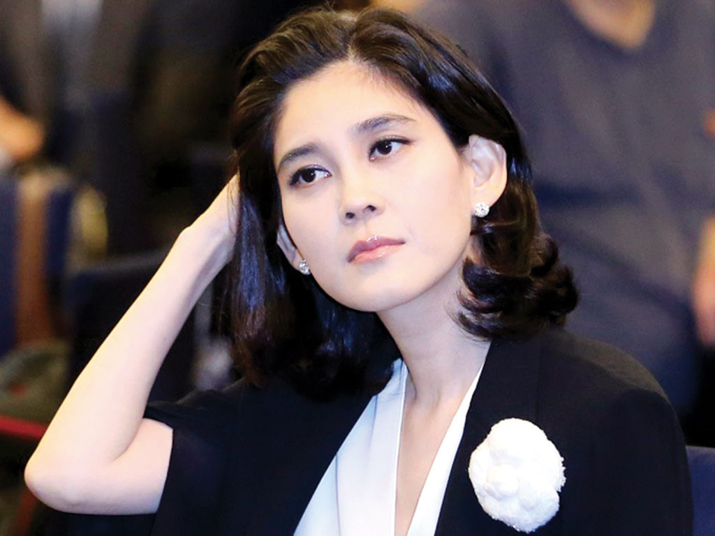 Số phận 'trăm cay nghìn đắng' của những nàng dâu, chàng rể 'thường dân' trong gia đình tài phiệt xứ Hàn Số phận 'trăm cay nghìn đắng' của những nàng dâu, chàng rể 'thường dân' trong gia đình tài phiệt xứ Hàn