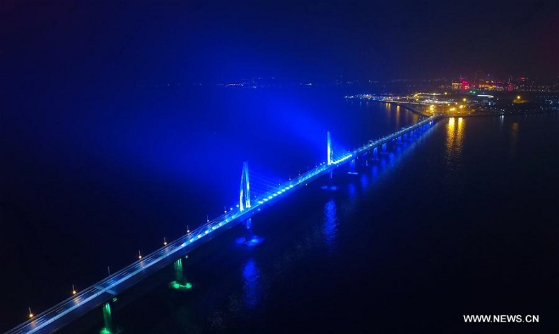 Thép của một cây cầu mà đủ để dựng 60 tháp Eiffel, bạn tin không? Thép của một cây cầu mà đủ để dựng 60 tháp Eiffel, bạn tin không?