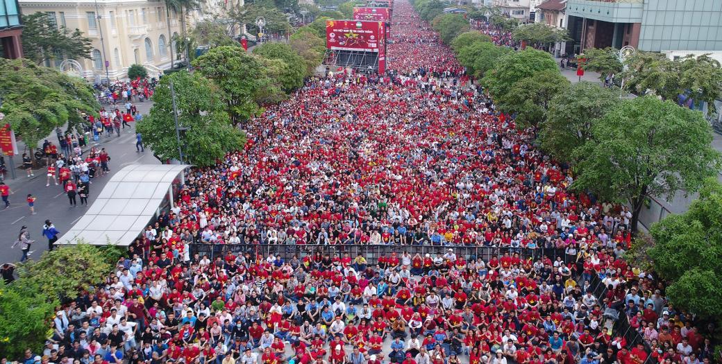 Nhìn lại Việt Nam năm 2018 qua những con số: Đỏ rực màu hy vọng! Nhìn lại Việt Nam năm 2018 qua những con số: Đỏ rực màu hy vọng!