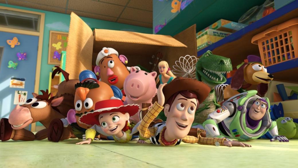 Toy Story 4: Phải chăng cậu bé Andy đã tranh thủ đi... phẫu thuật thẩm mỹ? Toy Story 4: Phải chăng cậu bé Andy đã tranh thủ đi... phẫu thuật thẩm mỹ?