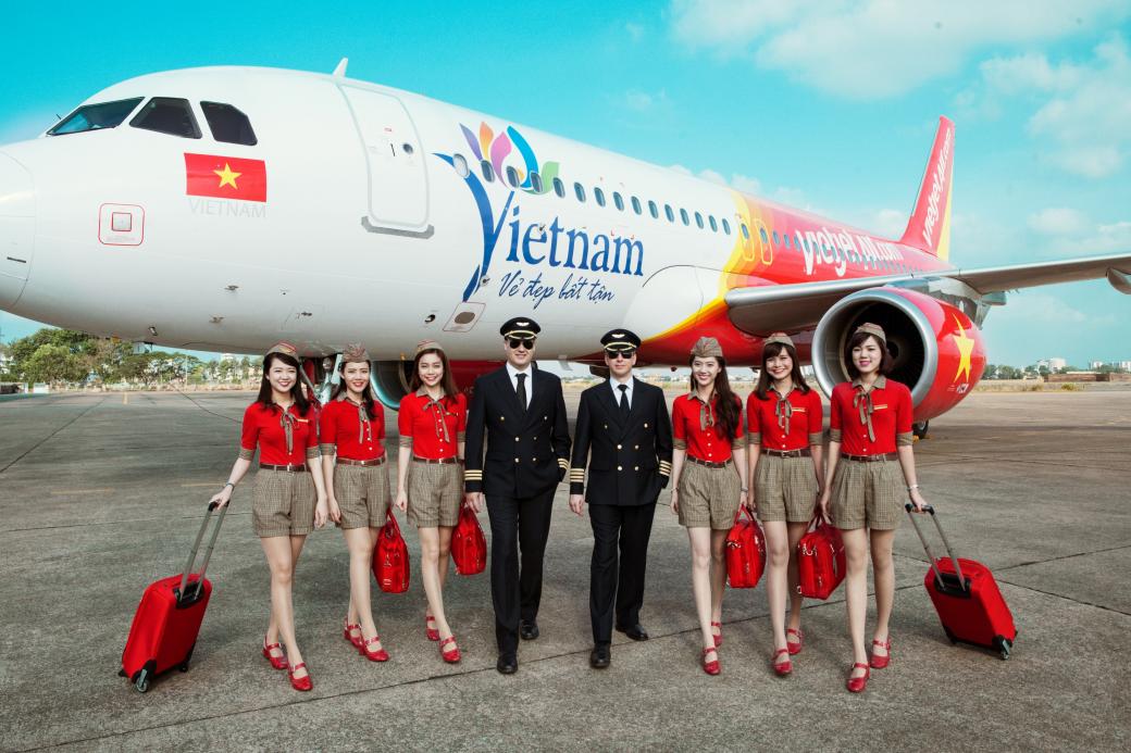 Thông báo ứng tuyển tiếp viên hàng không bỗng trở thành nơi 'rải muối' cho vô số bình luận Thông báo ứng tuyển tiếp viên hàng không bỗng trở thành nơi 'rải muối' cho vô số bình luận