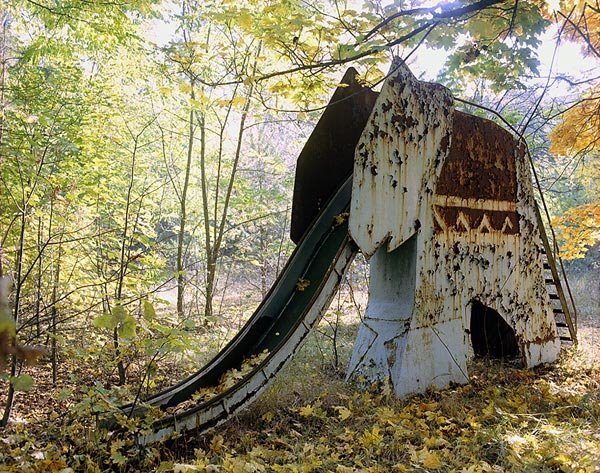 Có một Chernobyl đẹp và ám ảnh đến nao lòng dưới ống kính của nhiếp ảnh gia David McMillan Có một Chernobyl đẹp và ám ảnh đến nao lòng dưới ống kính của nhiếp ảnh gia David McMillan