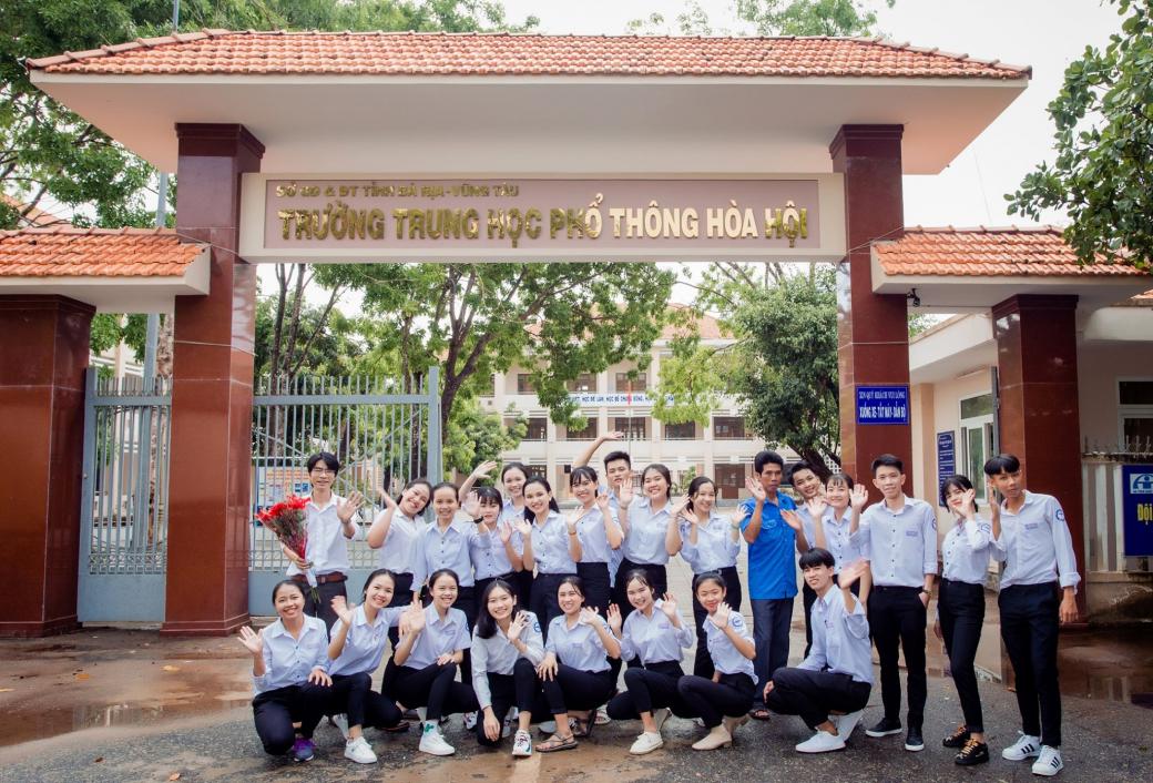 Không bột màu, không concept, bộ ảnh kỷ yếu chân thật khiến ai cũng rớt nước mắt nghẹn ngào Không bột màu, không concept, bộ ảnh kỷ yếu chân thật khiến ai cũng rớt nước mắt nghẹn ngào