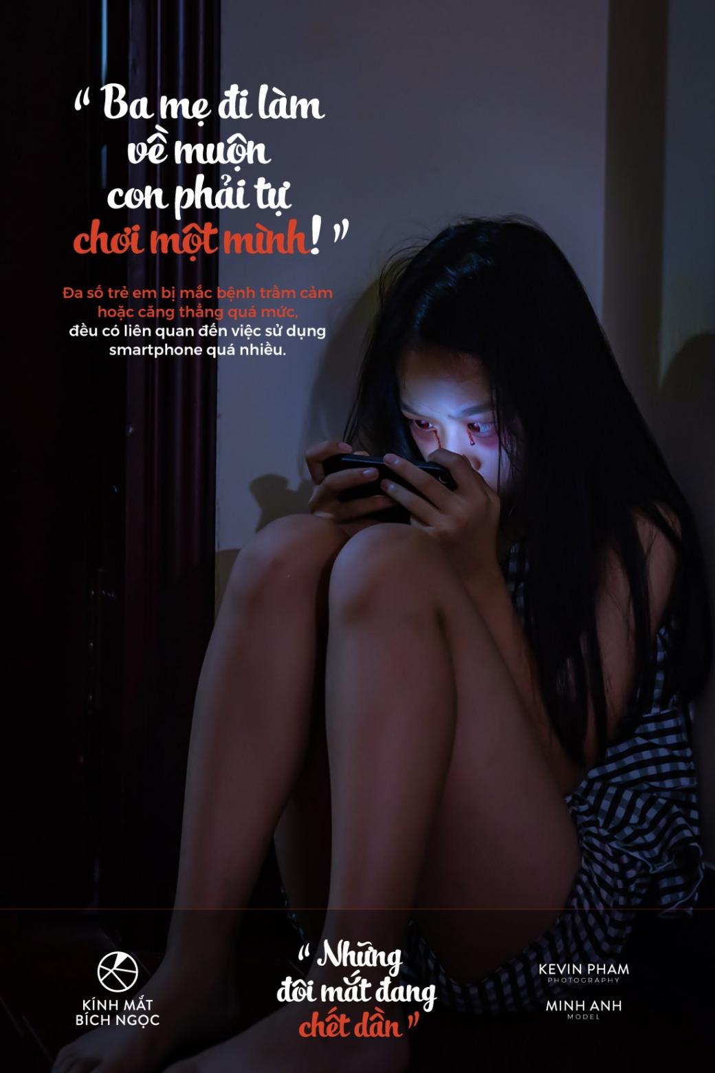 'Những Đôi Mắt Đang Chết Dần': Bộ ảnh vạch trần cách dạy con sai trái của cha mẹ thời công nghệ 'Những Đôi Mắt Đang Chết Dần': Bộ ảnh vạch trần cách dạy con sai trái của cha mẹ thời công nghệ