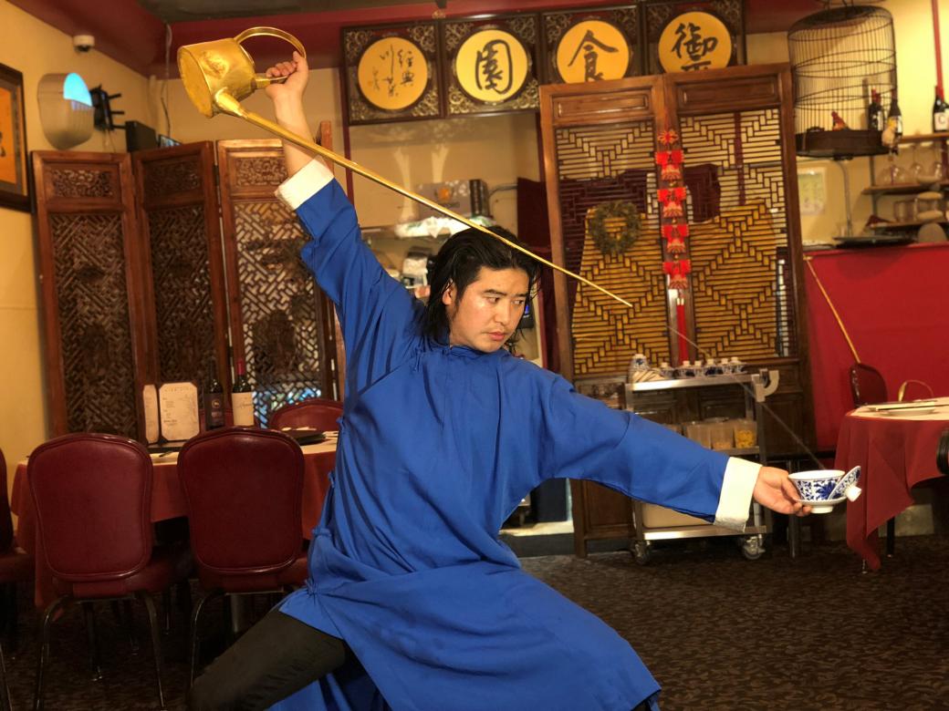 Sự giằng xé giữa truyền thống và tính biểu diễn của văn hoá 'kung fu trà đạo' tại Trung Quốc Sự giằng xé giữa truyền thống và tính biểu diễn của văn hoá 'kung fu trà đạo' tại Trung Quốc