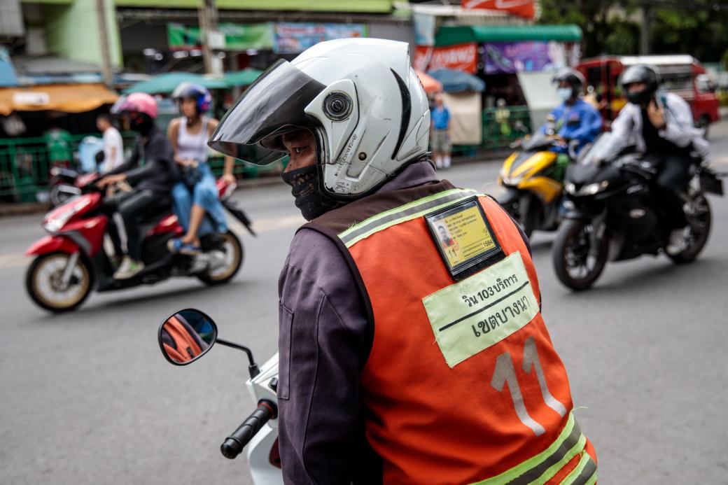 Cuộc chiến Xe ôm truyền thống vs. Xe ôm công nghệ: Máu đã đổ ở Bangkok Cuộc chiến Xe ôm truyền thống vs. Xe ôm công nghệ: Máu đã đổ ở Bangkok
