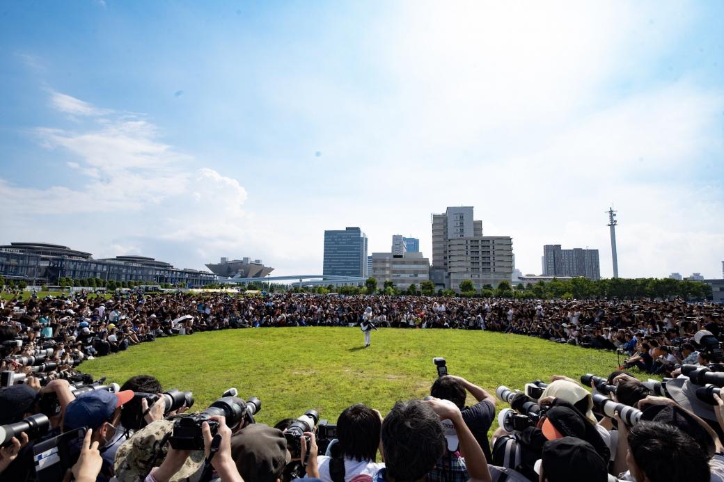 Hàng nghìn người đến Comiket 2019 để ngắm nhan sắc 'Thánh nữ' cosplay nổi tiếng Nhật Bản Hàng nghìn người đến Comiket 2019 để ngắm nhan sắc 'Thánh nữ' cosplay nổi tiếng Nhật Bản