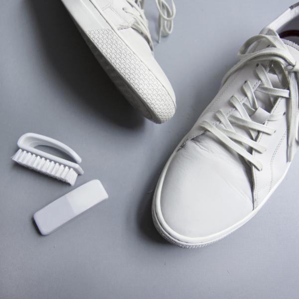 9 cách giúp sneaker trắng luôn... trắng 9 cách giúp sneaker trắng luôn... trắng