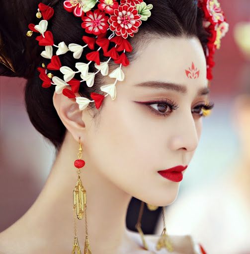 Đừng trách phim Hàn, phim Trung cũng khiến con gái 'ảo tưởng sức mạnh' đấy! Đừng trách phim Hàn, phim Trung cũng khiến con gái 'ảo tưởng sức mạnh' đấy!