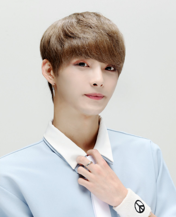 Nhóm nhạc K-Pop có ngoại hình 'quái dị' khiến thiên hạ sững sờ Nhóm nhạc K-Pop có ngoại hình 'quái dị' khiến thiên hạ sững sờ