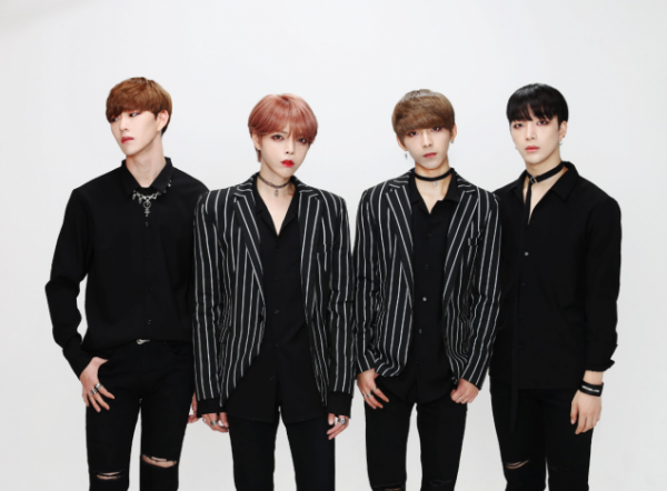 Nhóm nhạc K-Pop có ngoại hình 'quái dị' khiến thiên hạ sững sờ Nhóm nhạc K-Pop có ngoại hình 'quái dị' khiến thiên hạ sững sờ