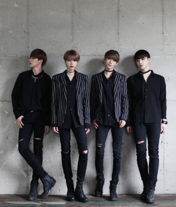 Nhóm nhạc K-Pop có ngoại hình 'quái dị' khiến thiên hạ sững sờ Nhóm nhạc K-Pop có ngoại hình 'quái dị' khiến thiên hạ sững sờ