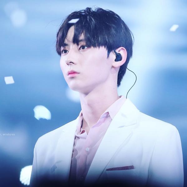Những cô cậu nhóc thực tập sinh ngày nào đã trưởng thành ra sao sau khi debut? Những cô cậu nhóc thực tập sinh ngày nào đã trưởng thành ra sao sau khi debut?