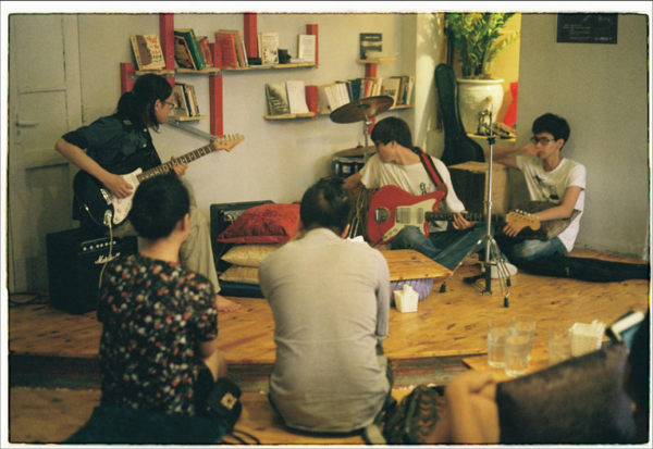 Cá hồi hoang, Ngọt, Vũ... Những nghệ sĩ indie thầm lặng phía sau phồn hoa showbiz Cá hồi hoang, Ngọt, Vũ... Những nghệ sĩ indie thầm lặng phía sau phồn hoa showbiz
