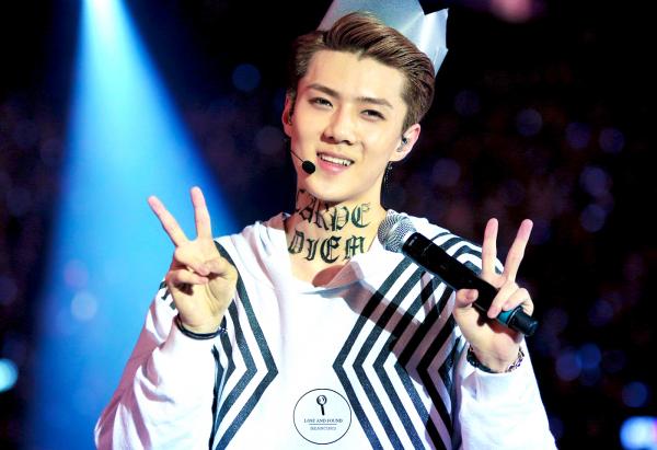 10 món quà 'khó đỡ' mà fan gửi tặng thần tượng K-Pop 10 món quà 'khó đỡ' mà fan gửi tặng thần tượng K-Pop