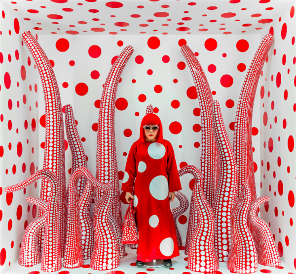 Yayoi Kusama - Một người điên rất 'tỉnh', nữ hoàng của những chấm bi Yayoi Kusama - Một người điên rất 'tỉnh', nữ hoàng của những chấm bi