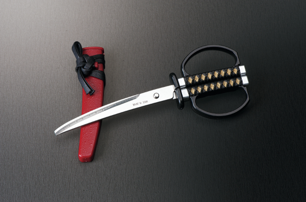 Những thanh Katana siêu ngầu chỉ để... cắt giấy Những thanh Katana siêu ngầu chỉ để... cắt giấy