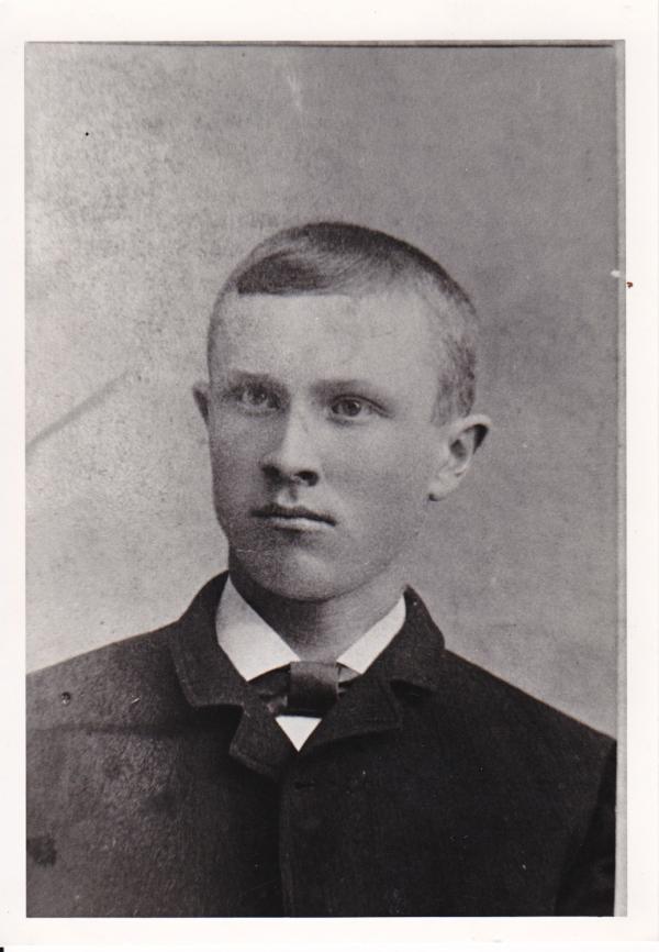 Carl Emil Pettersson - Anh thủy thủ 'số đỏ' nhất thế giới Carl Emil Pettersson - Anh thủy thủ 'số đỏ' nhất thế giới