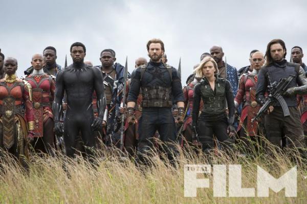 Dân tình rần rần hết cả lên vì loạt ảnh mới toe từ bom tấn 'Avengers: Infinity War' Dân tình rần rần hết cả lên vì loạt ảnh mới toe từ bom tấn 'Avengers: Infinity War'
