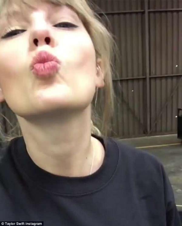 Taylor Swift ra mắt MV thứ hai cho 'Delicate' sau cáo buộc đạo nhái Taylor Swift ra mắt MV thứ hai cho 'Delicate' sau cáo buộc đạo nhái