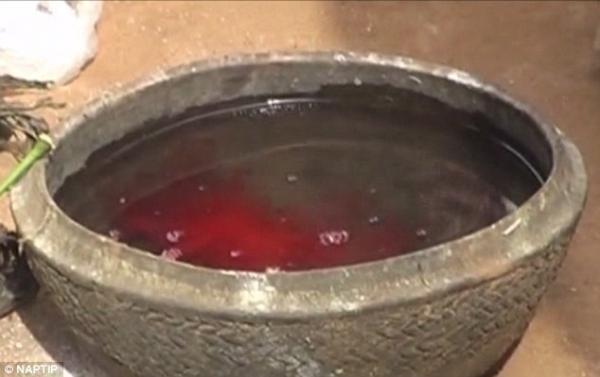 Lời nguyền Voodoo và nạn buôn người ở Nigeria Lời nguyền Voodoo và nạn buôn người ở Nigeria