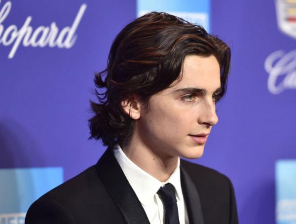 Timothée Chalamet - 'Chàng thơ' thay đổi hình mẫu lý tưởng của phái đẹp về đàn ông Timothée Chalamet - 'Chàng thơ' thay đổi hình mẫu lý tưởng của phái đẹp về đàn ông