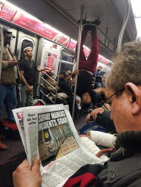 Những hành khách 'có một không hai' trên tàu điện ngầm New York Những hành khách 'có một không hai' trên tàu điện ngầm New York