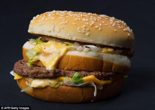 Người đàn ông nghiện nặng bánh Big Mac nhưng vẫn có chỉ số cholesterol hoàn hảo Người đàn ông nghiện nặng bánh Big Mac nhưng vẫn có chỉ số cholesterol hoàn hảo