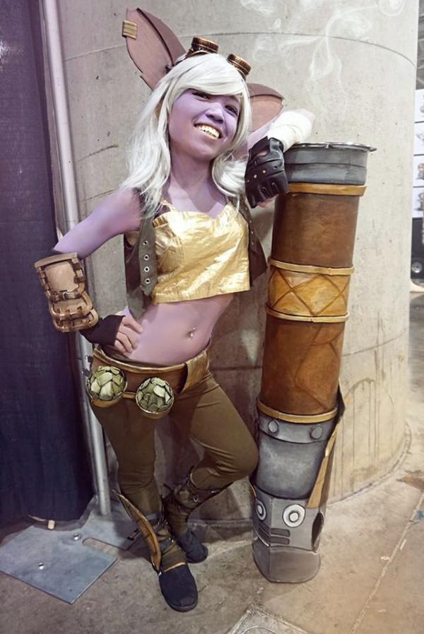 Câu chuyện nghị lực: Cô gái ‘siêu nhỏ’ vẫn tự tin cosplay bất cứ ai mình thích Câu chuyện nghị lực: Cô gái ‘siêu nhỏ’ vẫn tự tin cosplay bất cứ ai mình thích