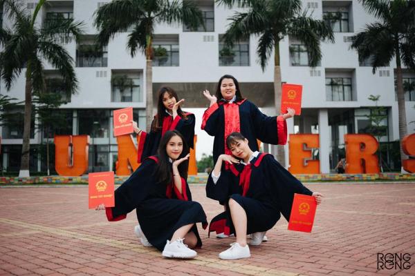 10x giờ còn 'chịu chơi' chi tiền triệu, quay clip kỷ yếu theo concept 'Người Phán Xử' 10x giờ còn 'chịu chơi' chi tiền triệu, quay clip kỷ yếu theo concept 'Người Phán Xử'