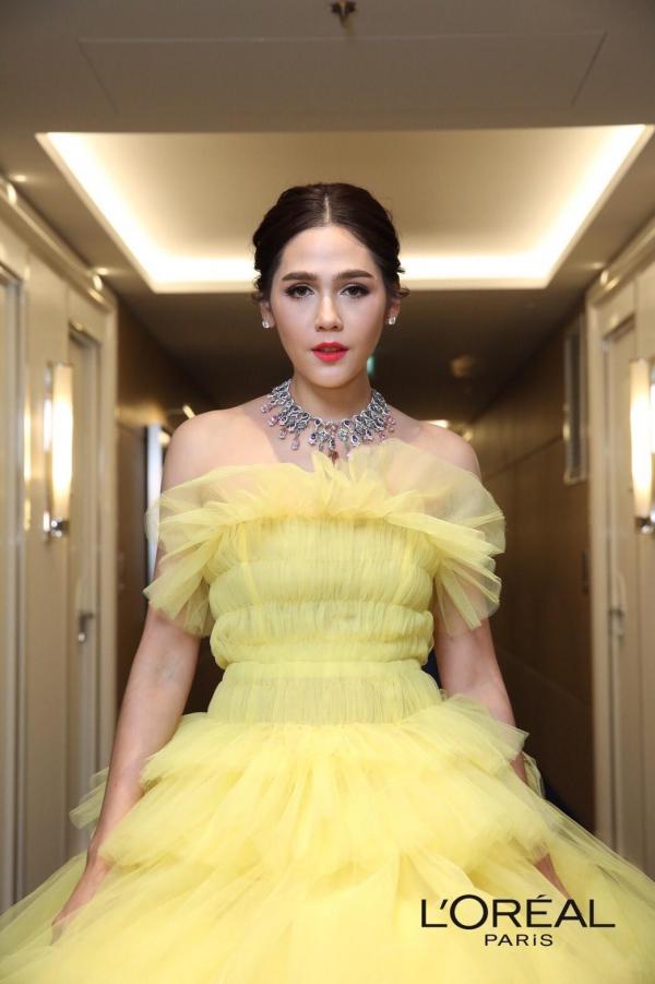 Chẳng cần lố lăng hở bạo, các mỹ nhân Thái vẫn đẹp rạng ngời ở Cannes Chẳng cần lố lăng hở bạo, các mỹ nhân Thái vẫn đẹp rạng ngời ở Cannes