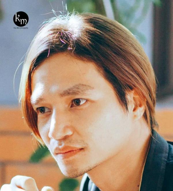 Lệ Rơi trở lại với bộ ảnh siêu 'deep' nhưng công chúng chỉ quan tâm đến đôi lông mày 'khêu ốc' Lệ Rơi trở lại với bộ ảnh siêu 'deep' nhưng công chúng chỉ quan tâm đến đôi lông mày 'khêu ốc'