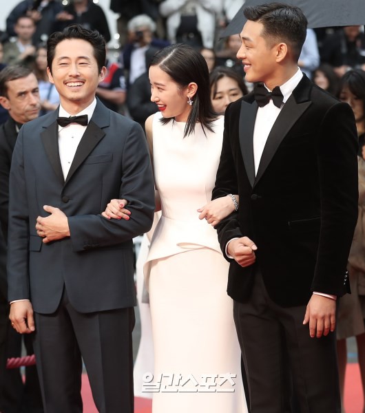 Jun Jong Seo - 'Nàng thơ' chớm nổi trong siêu phẩm 'Burning' đã dính scandal thái độ đầu tiên Jun Jong Seo - 'Nàng thơ' chớm nổi trong siêu phẩm 'Burning' đã dính scandal thái độ đầu tiên