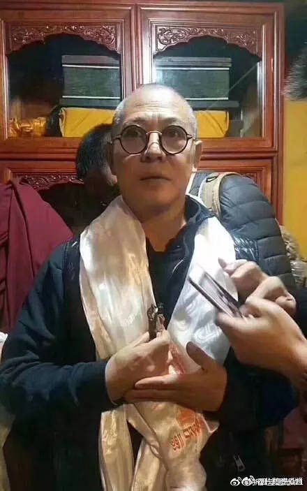 Bị bệnh tật tàn phá, ngôi sao võ thuật Lý Liên Kiệt già nua khó tin ở tuổi 55 Bị bệnh tật tàn phá, ngôi sao võ thuật Lý Liên Kiệt già nua khó tin ở tuổi 55