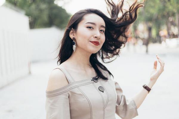 Tự mình giảm 12kg, cô gái này bây giờ đã là một vlogger nổi tiếng về làm đẹp và giảm cân lành mạnh Tự mình giảm 12kg, cô gái này bây giờ đã là một vlogger nổi tiếng về làm đẹp và giảm cân lành mạnh