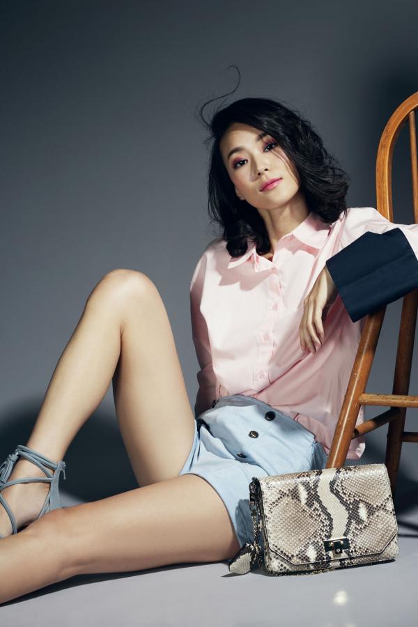 Độ ngọt của cặp đôi 'Chị Đẹp' chưa là gì so với 'Iron Ladies' - bộ phim đang khiến giới trẻ Đài Loan 'mất ngủ' Độ ngọt của cặp đôi 'Chị Đẹp' chưa là gì so với 'Iron Ladies' - bộ phim đang khiến giới trẻ Đài Loan 'mất ngủ'
